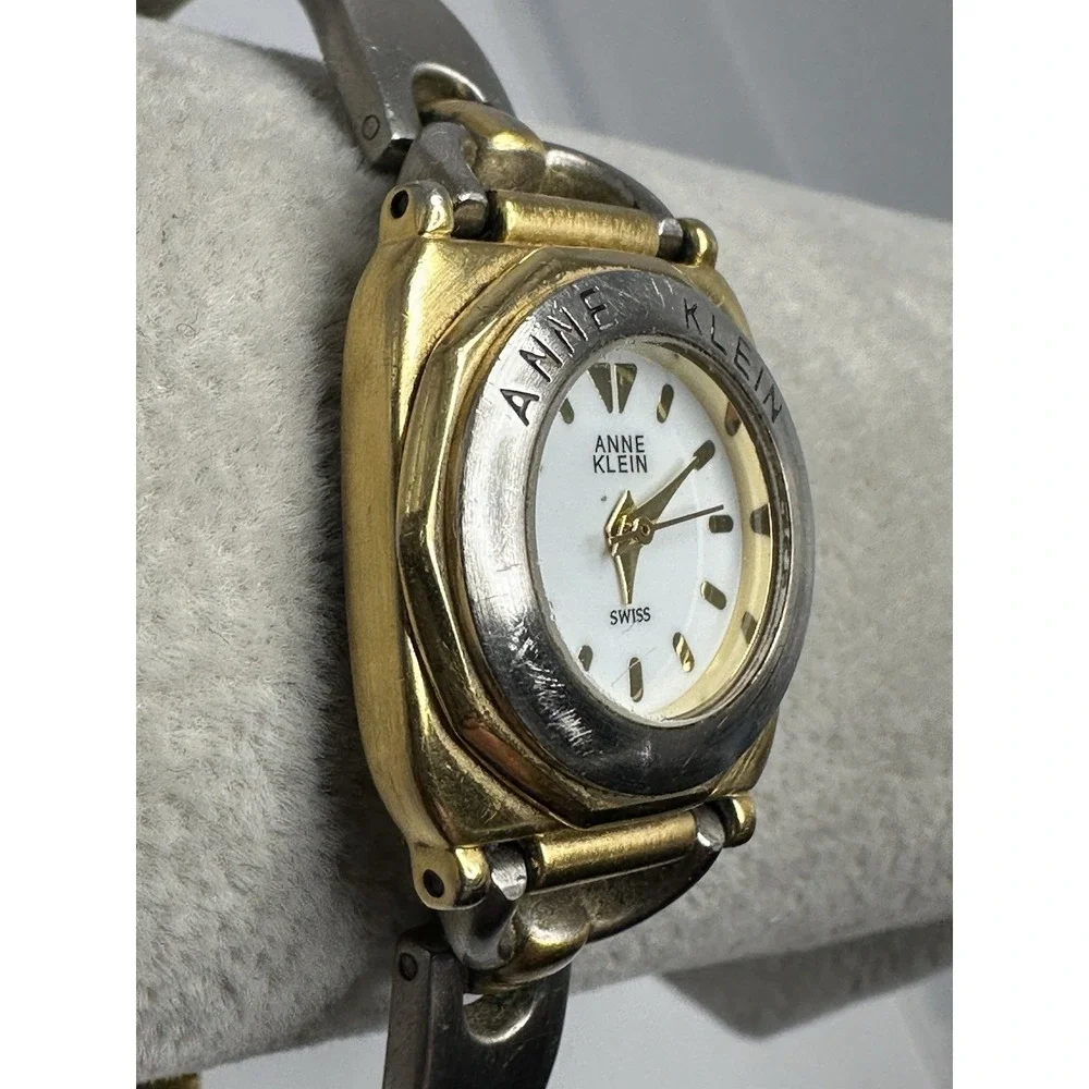 Anne Klein it has